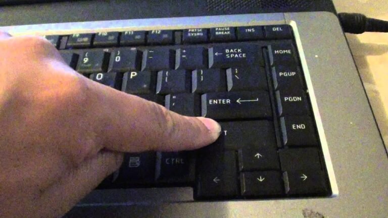 How to Unlock a Toshiba Laptop Keyboard